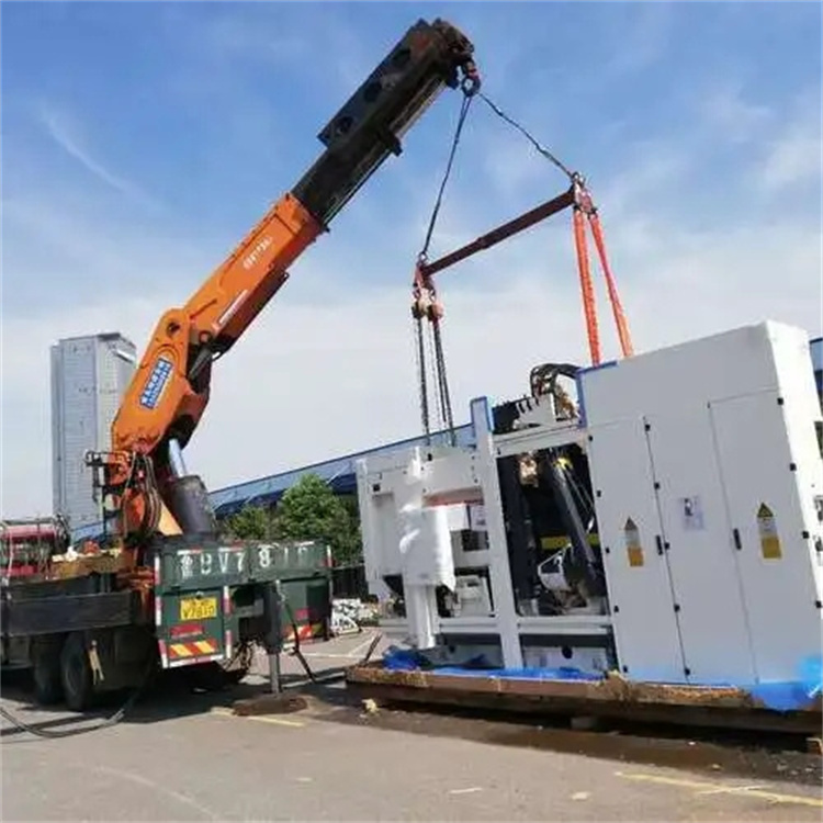 平南附近小吊车联系方式|8-16吨|本地及时服务